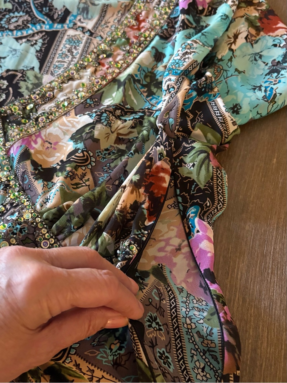 ECI Woman Teal, Black & Pink Floral Print Silk Top - Picture 7 of 16